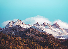 跳得更高了？火箭媒体晒阿门-汤普森训练中双手暴扣的视频